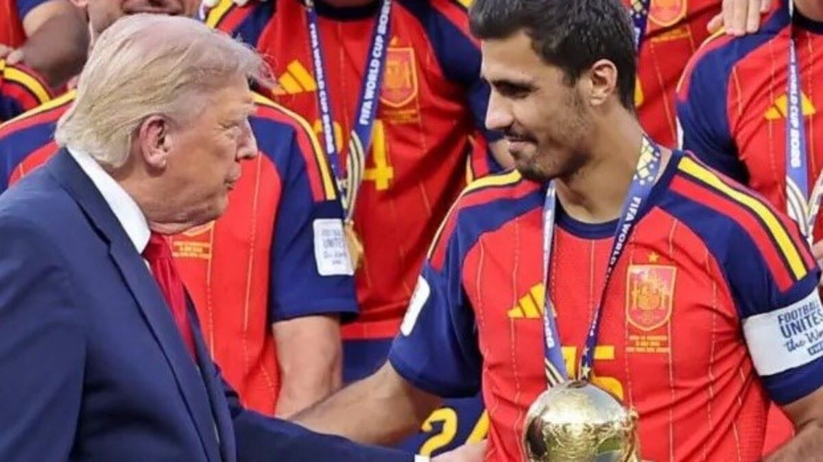 no no via mondiali clamoroso trump 232 successo al momento della consegna della coppa da Caffeinamagazine.it no no via mondiali clamoroso trump 232 successo al momento della consegna della coppa