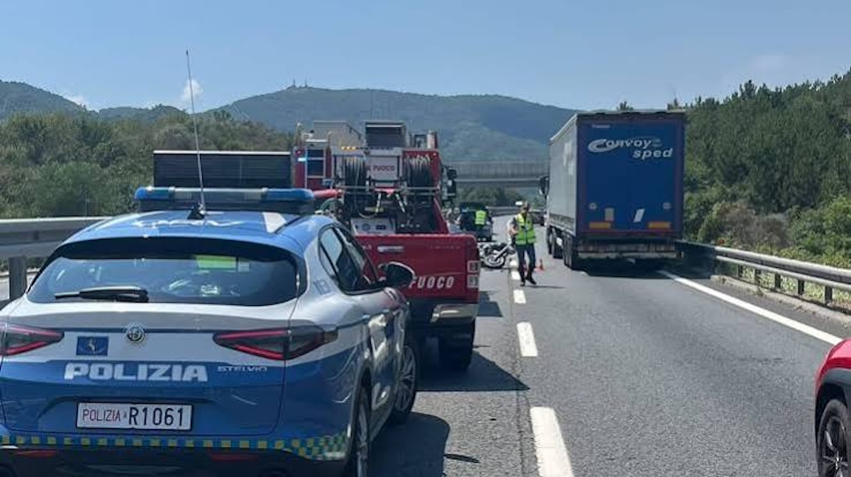 incidente mortale in autostrada chiusura e ripercussioni sul traffico da Caffeinamagazine.it incidente mortale in autostrada chiusura e ripercussioni sul traffico