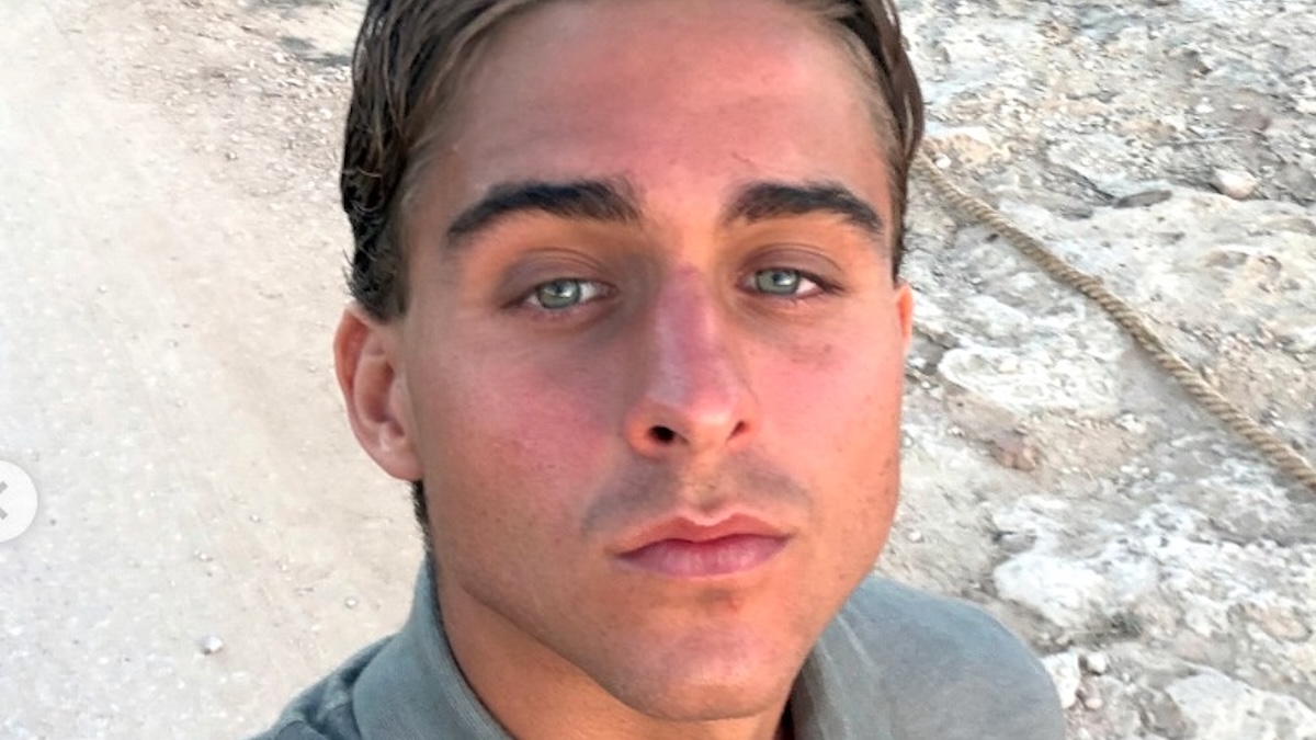 eccolo il figlio di pap224 davide bonolis in vacanza cos236 e i criticoni si scatenano da Caffeinamagazine.it eccolo il figlio di pap224 davide bonolis in vacanza cos236 e i criticoni si scatenano