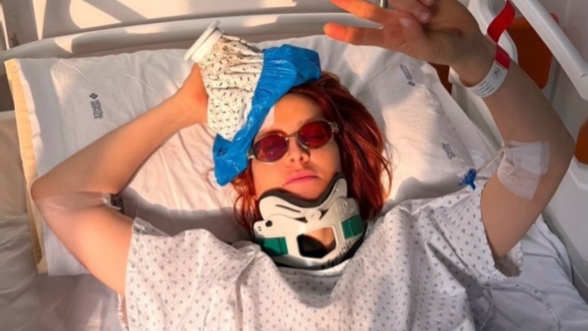 noemi dopo la caduta dal palco l8217annuncio dall8217ospedale come sta da Caffeinamagazine.it noemi dopo la caduta dal palco l8217annuncio dall8217ospedale come sta