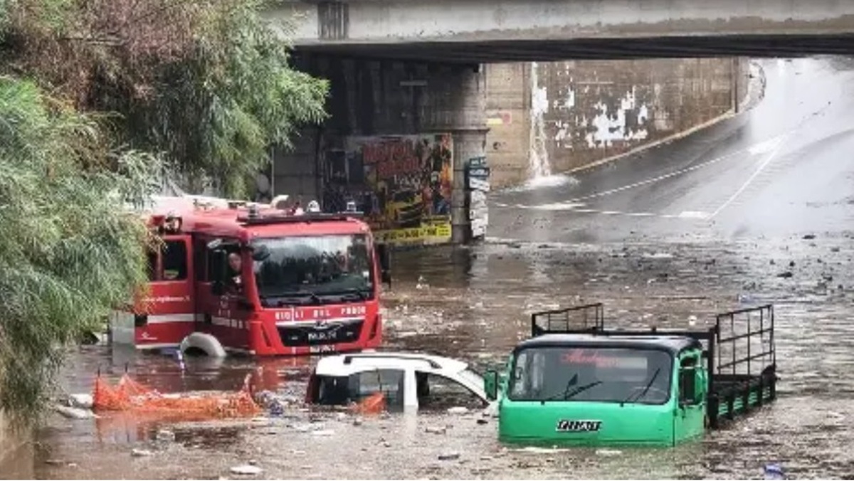maltempo italia tutto allagato in pochi minuti l8217intera zona in ginocchio da Caffeinamagazine.it maltempo italia tutto allagato in pochi minuti l8217intera zona in ginocchio