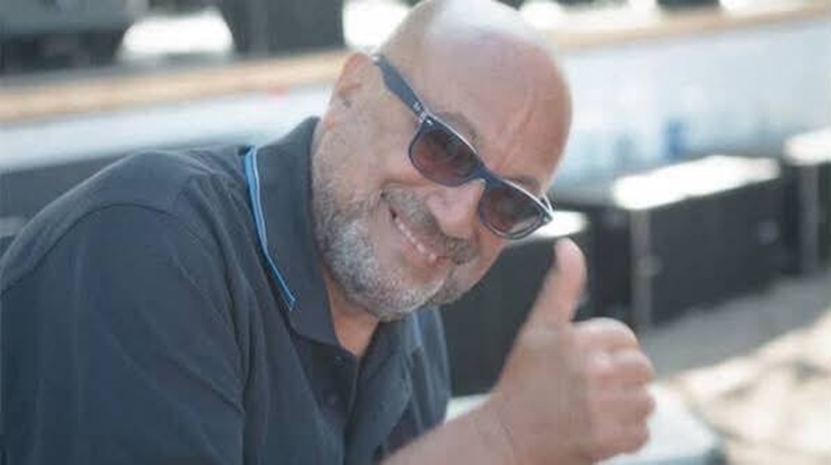 lutto nella musica italiana addio a un punto di riferimento per diversi grandi cantanti da Caffeinamagazine.it lutto nella musica italiana addio a un punto di riferimento per diversi grandi cantanti