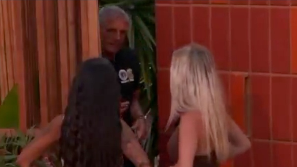 ma lui temptation island le fidanzate aprono la porta e se lo trovano davanti chi 232 davvero da Caffeinamagazine.it ma lui temptation island le fidanzate aprono la porta e se lo trovano davanti chi 232 davvero