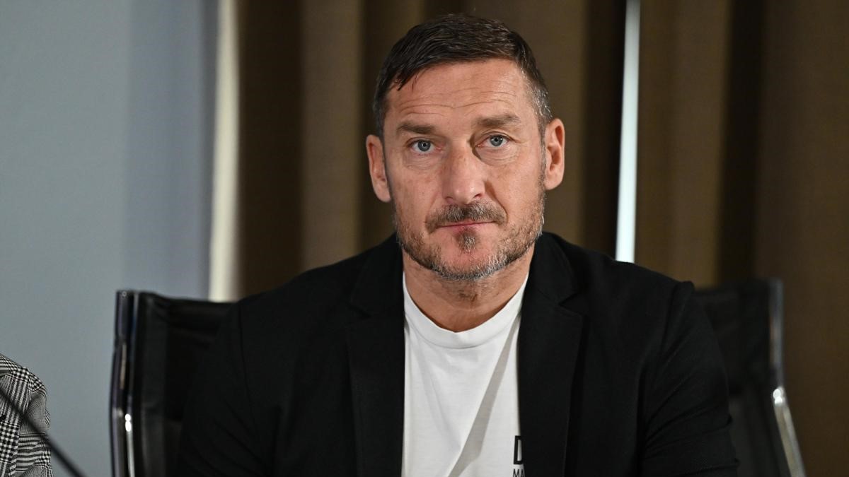 guardate cosa 232 successo a casa di francesco totti la brutta scoperta e la richiesta di aiuto da Caffeinamagazine.it guardate cosa 232 successo a casa di francesco totti la brutta scoperta e la richiesta di aiuto